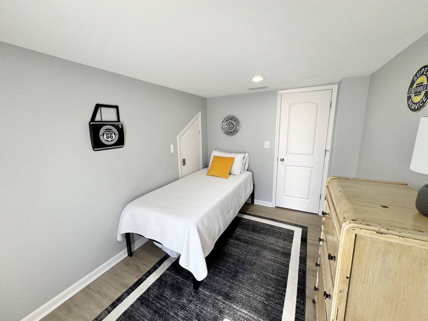 614 E Baltimore Street Property Photo 28