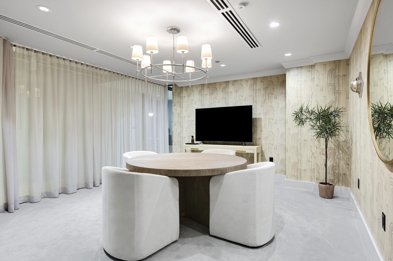 20 N Wacker Drive Property Photo 4