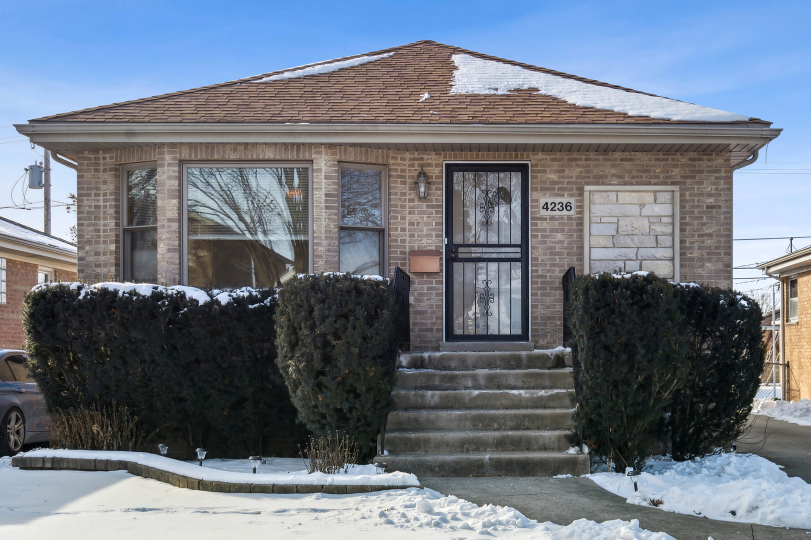 4236 N Newland Avenue Property Photo