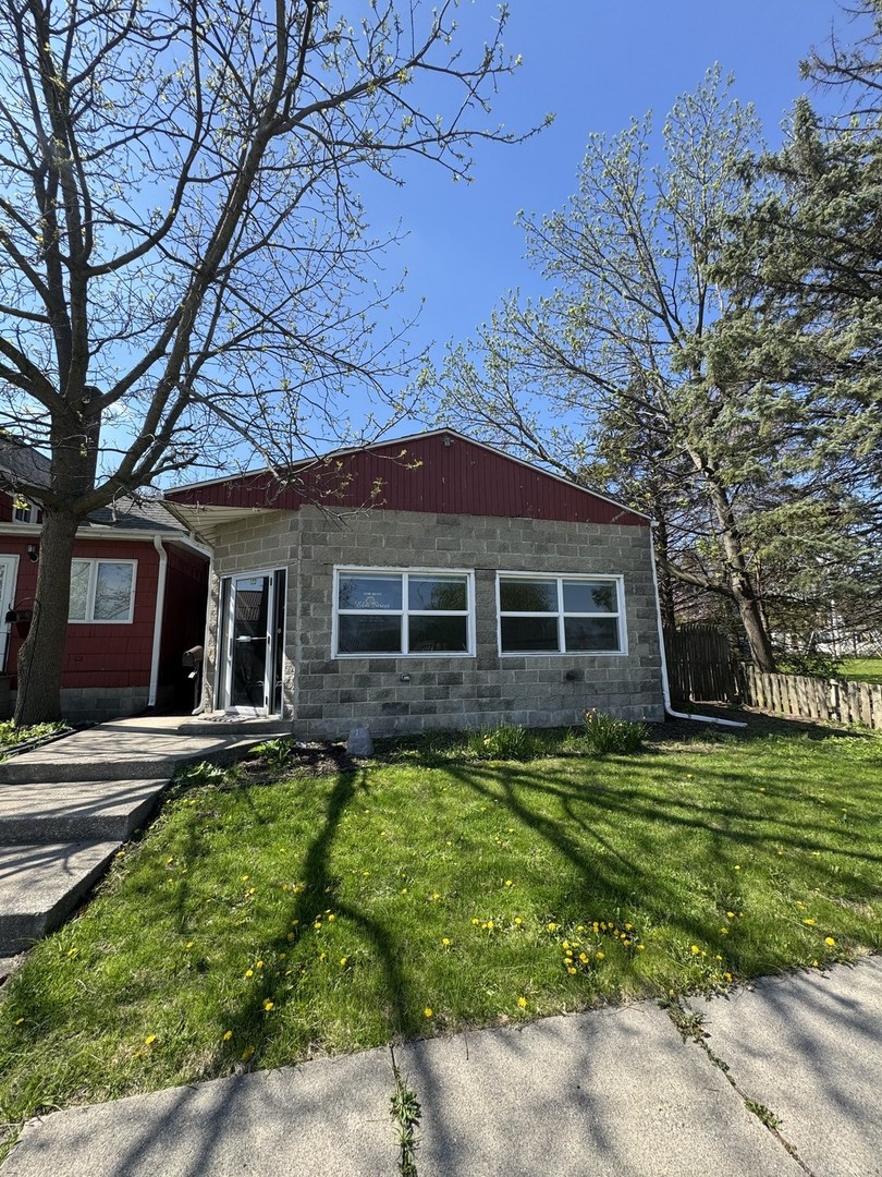 122 W Page Street Property Photo