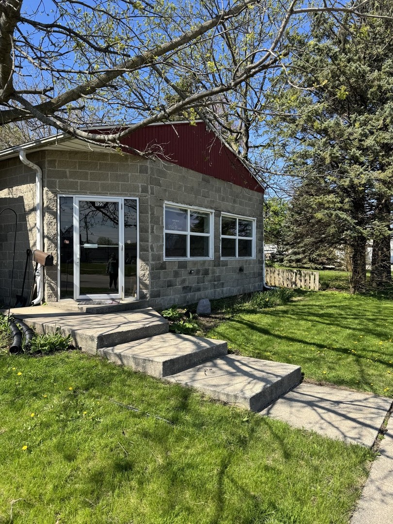 122 W Page Street Property Photo 2