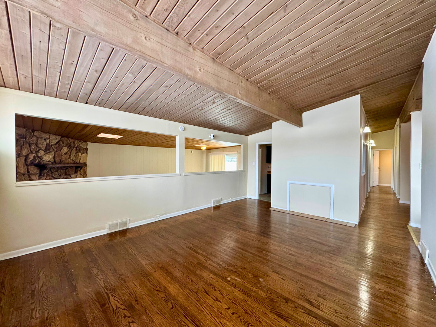15126 S Sunset Drive Property Photo 4