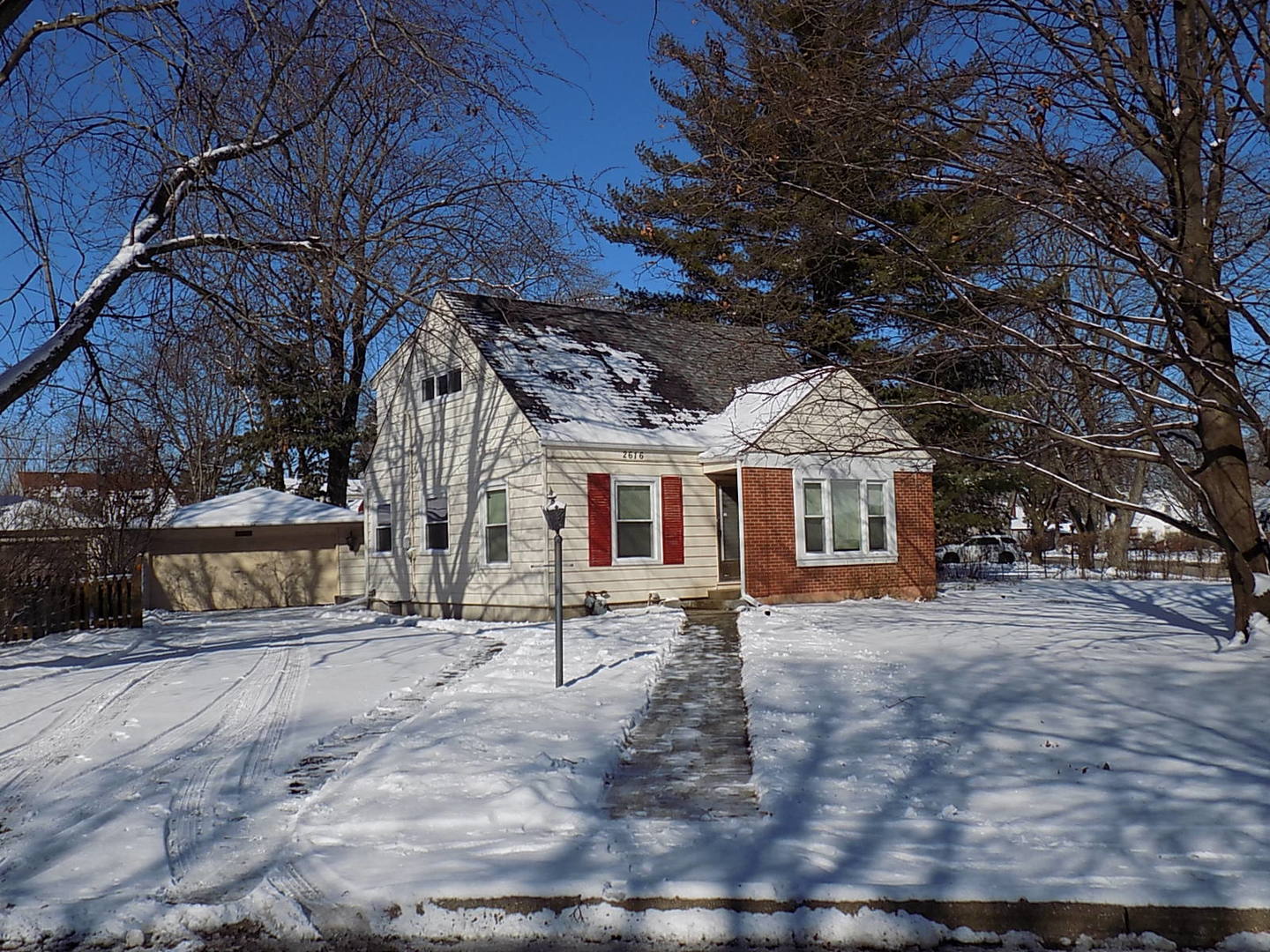 2616 Silver Creek Drive Property Photo