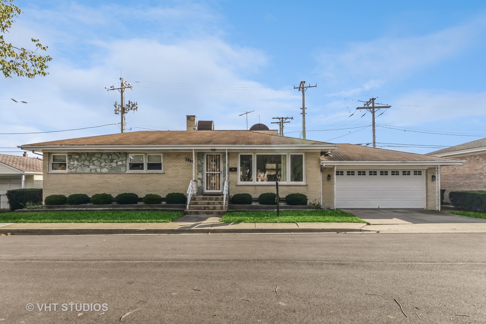 7249 W Berwyn Avenue Property Photo