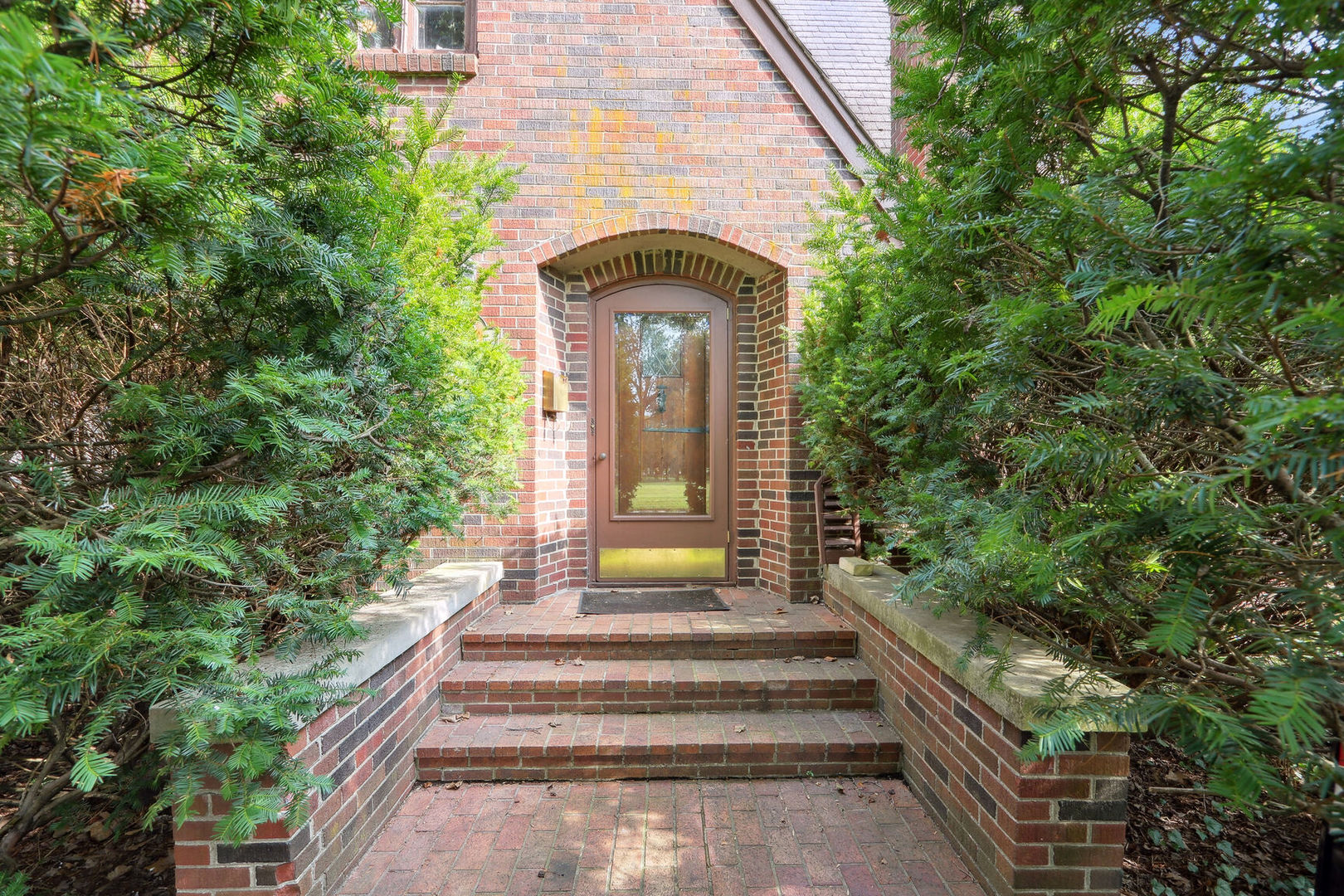 406 W Florida Avenue Property Photo