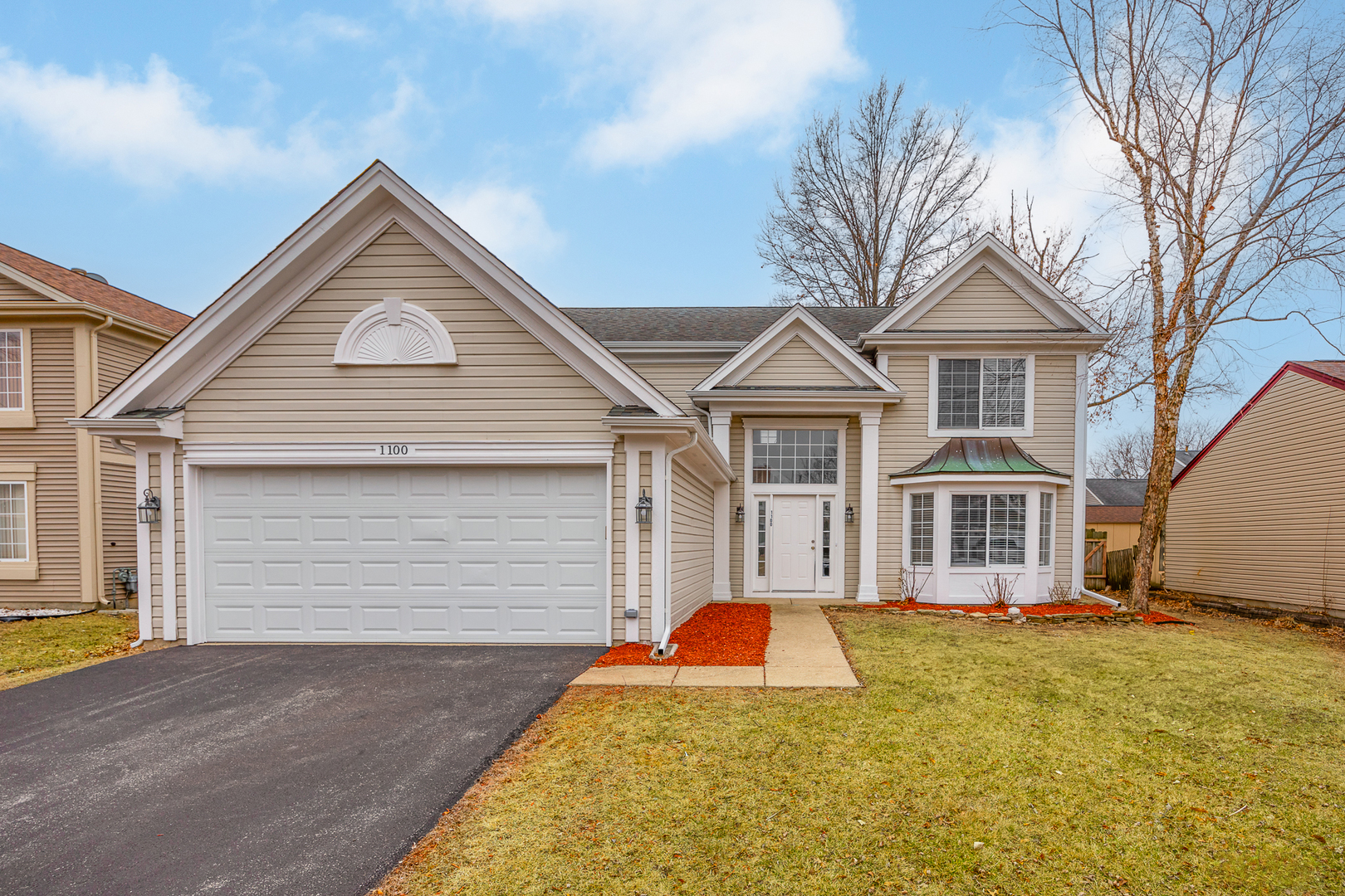 Golden Oaks Real Estate Listings Main Image