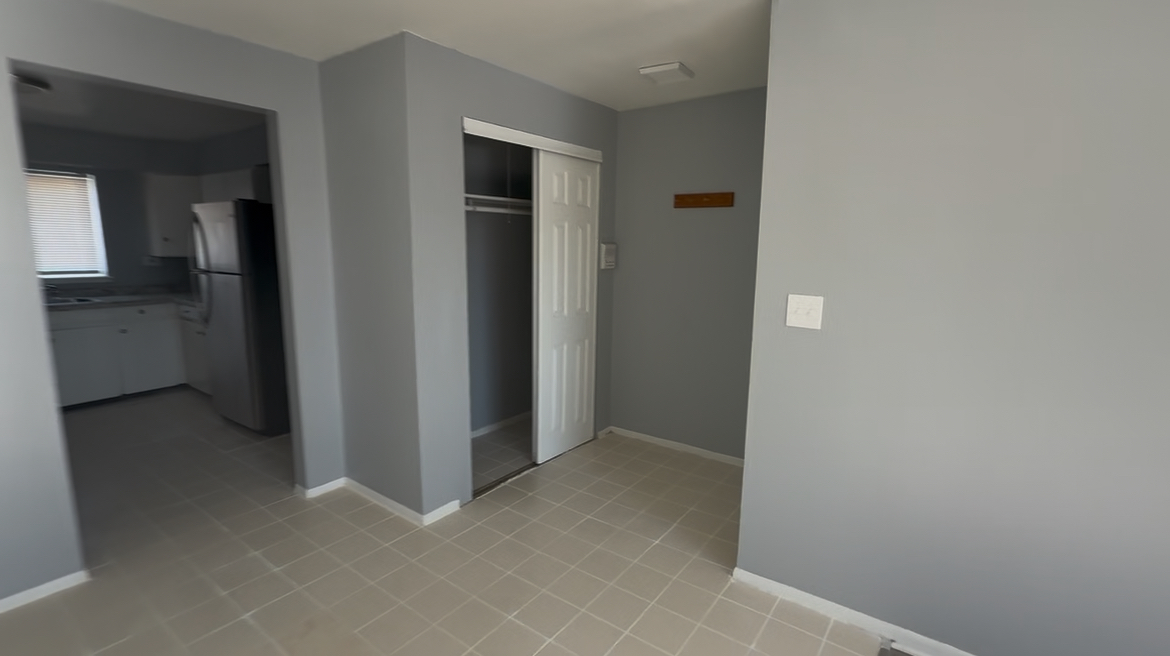 2116 & 2101 Williamsburg Drive Property Photo 25