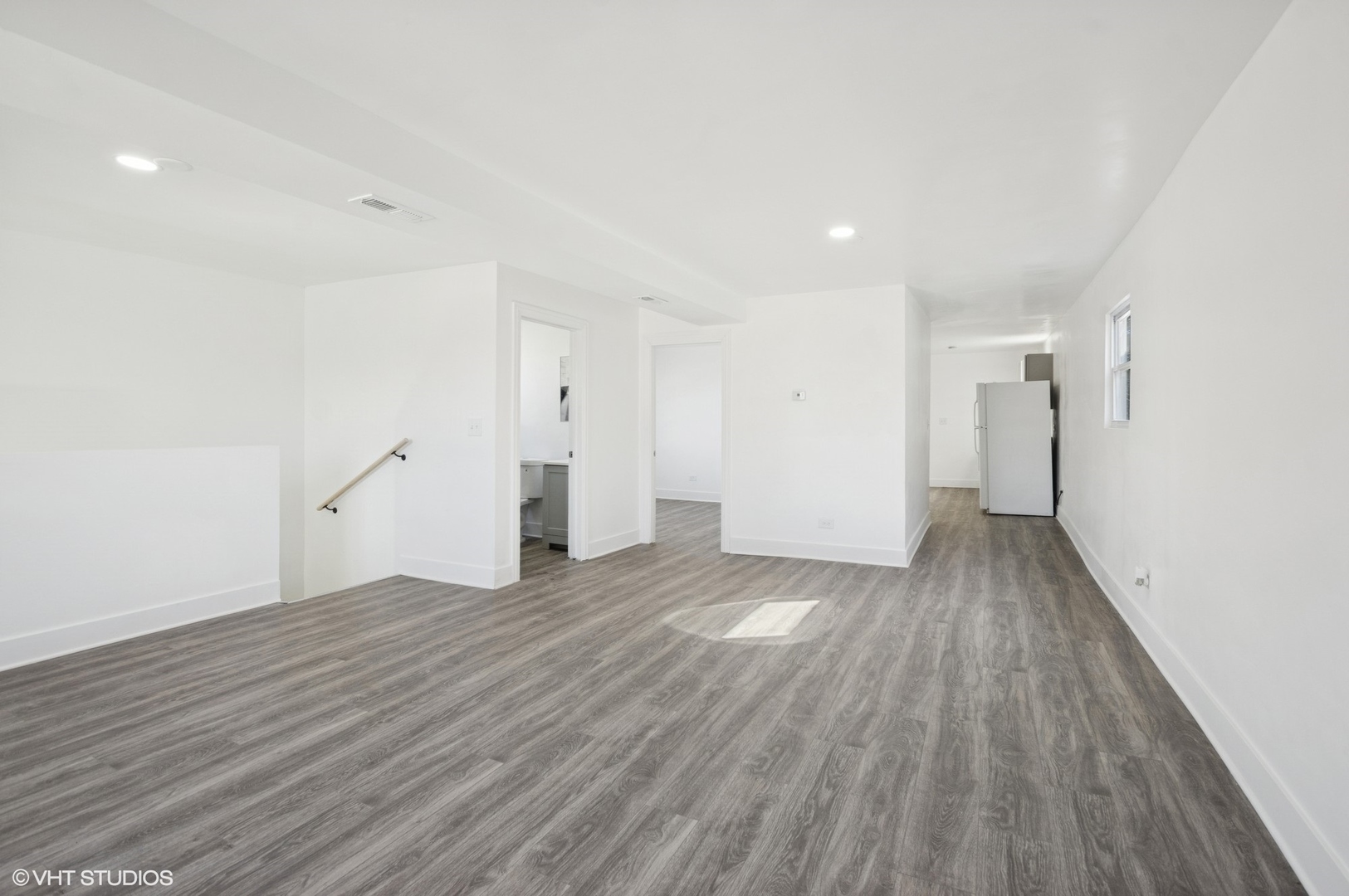 7049 S Damen Avenue Property Photo 12