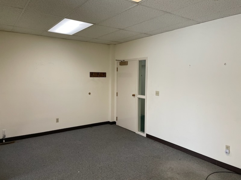 217 N Mclean Boulevard D Property Photo 9