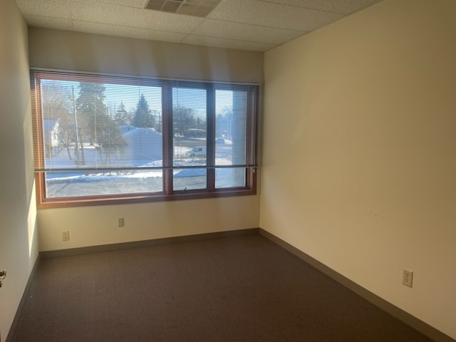 217 N Mclean Boulevard D Property Photo 17