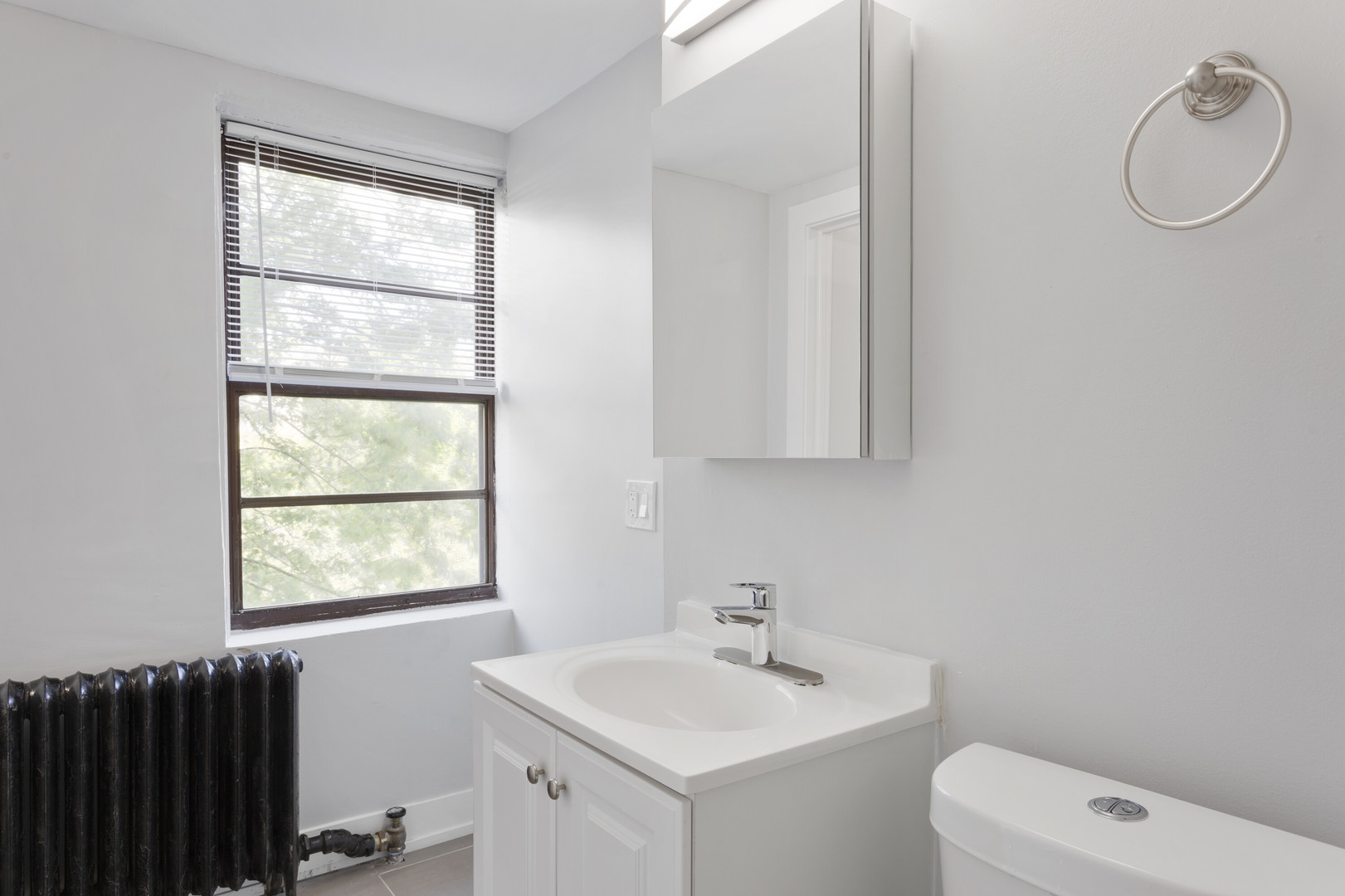 6026 N Winthrop Avenue 4b Property Photo 9
