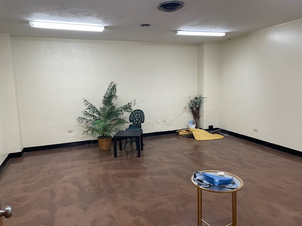 77 S Riverside Drive Property Photo 14