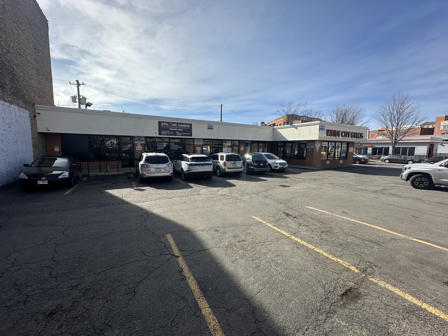 3928 N Broadway Street Property Photo 1