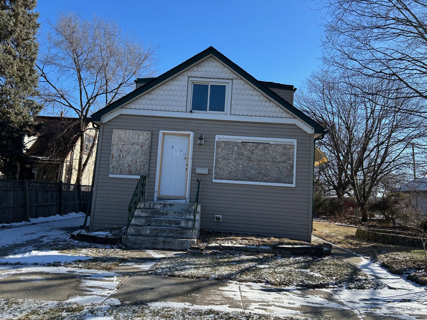17065 Crane Avenue Property Photo