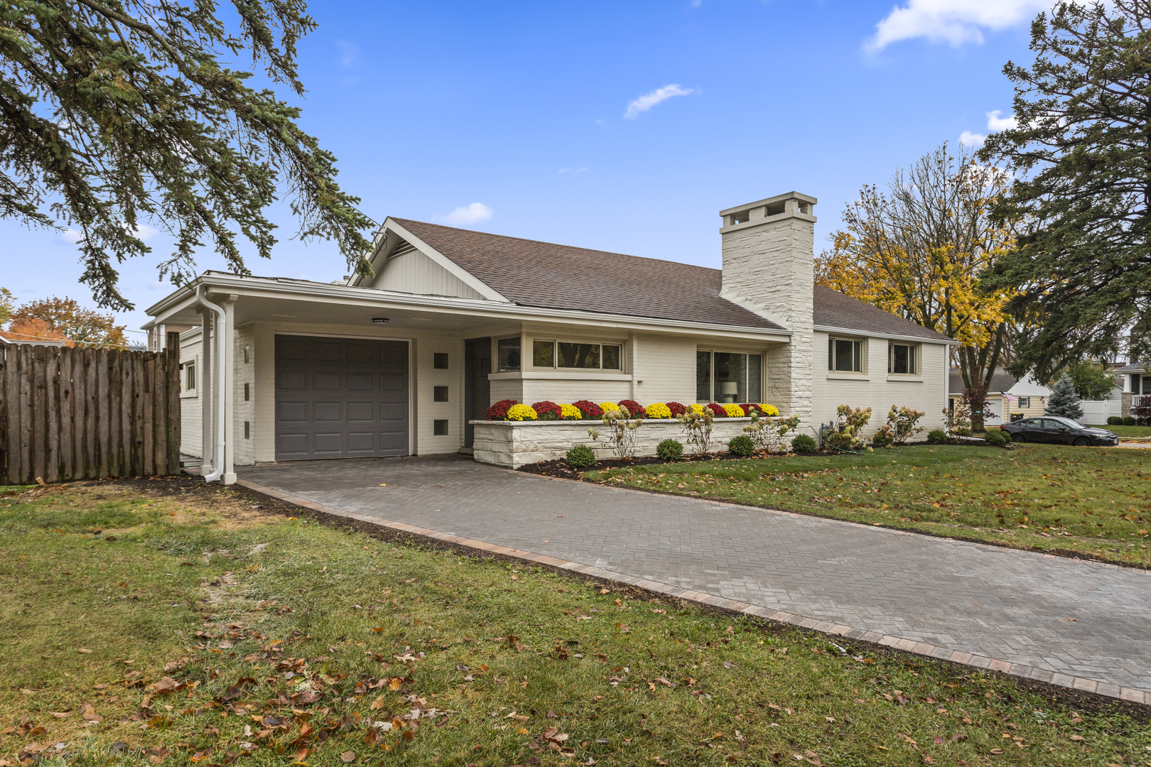 901 S Ashland Avenue Property Photo