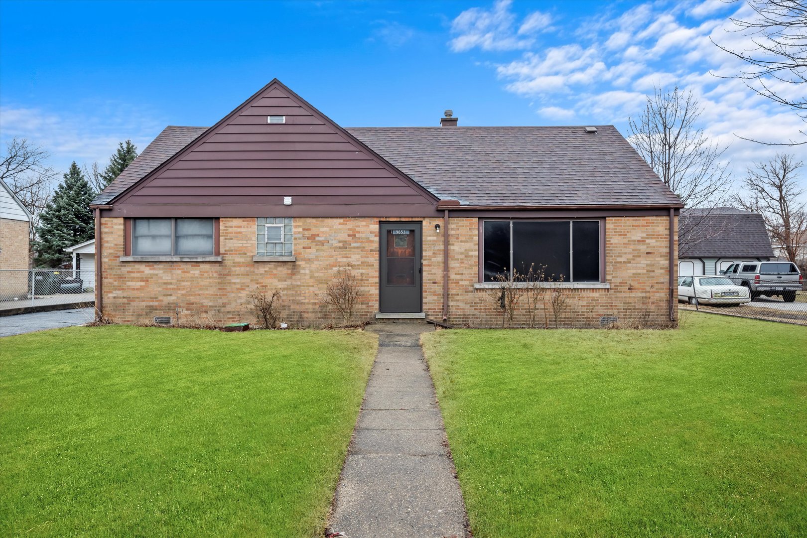 9653 Palmer Avenue Property Photo