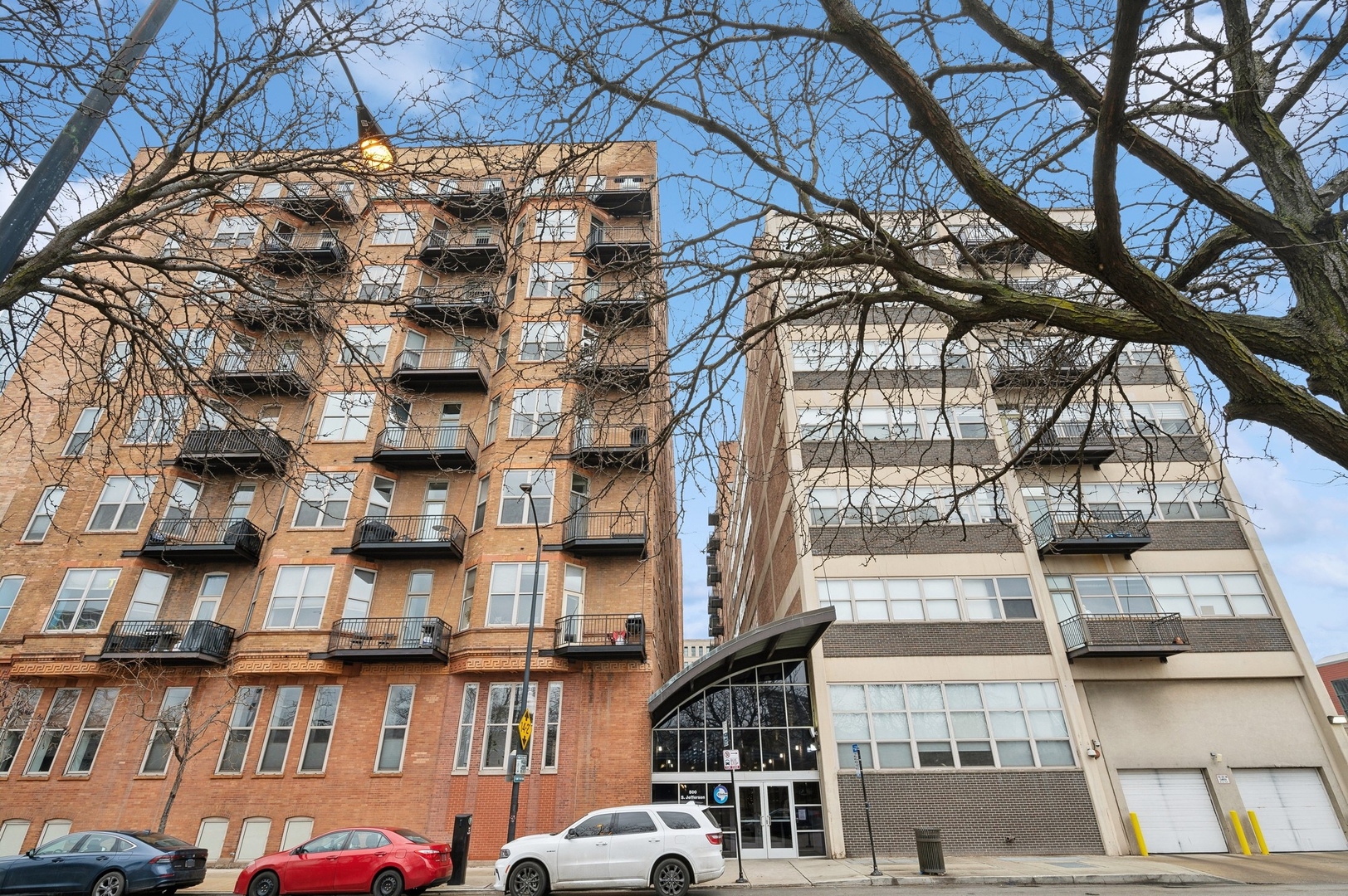 Clinton Complex Real Estate Listings Main Image