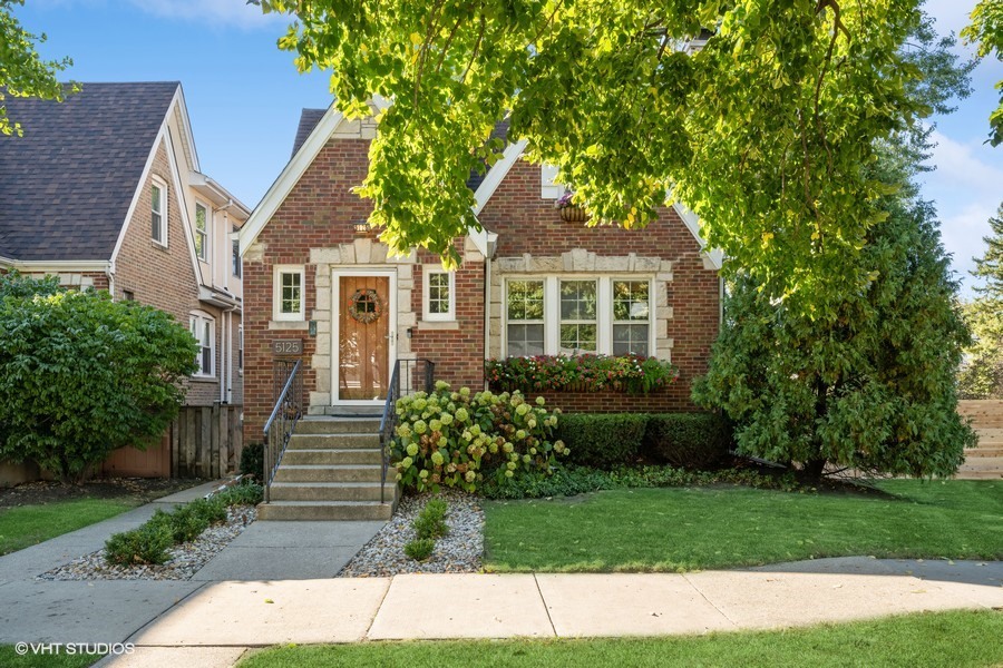 5125 Elm Street Property Photo