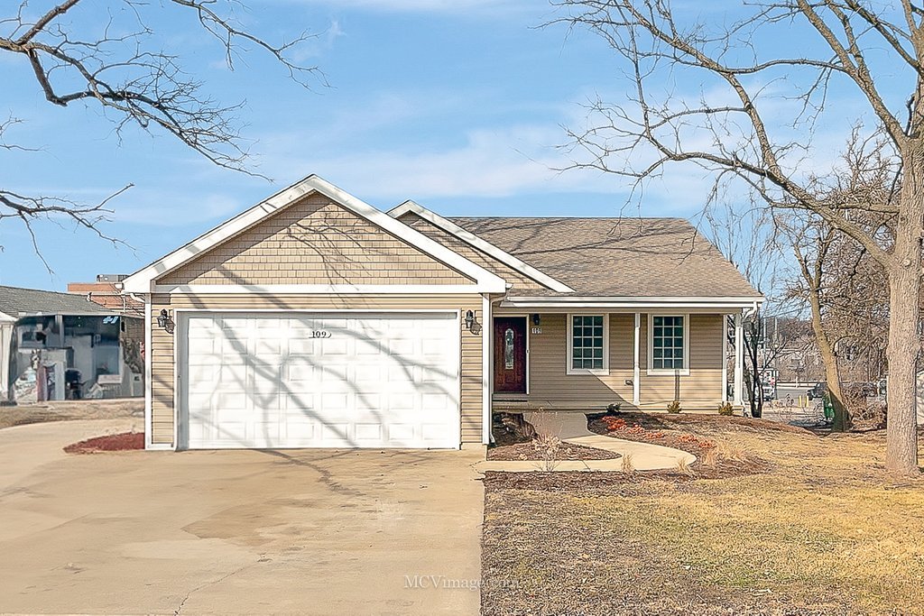 109 Hickory Street Property Photo