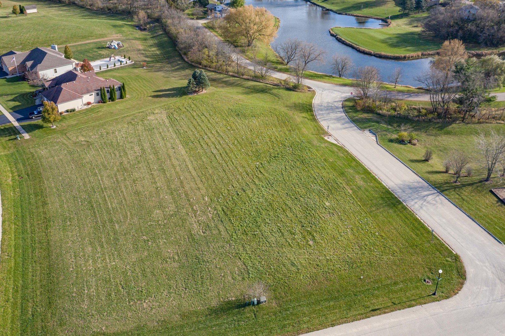 965 Tall Grass Court Property Photo