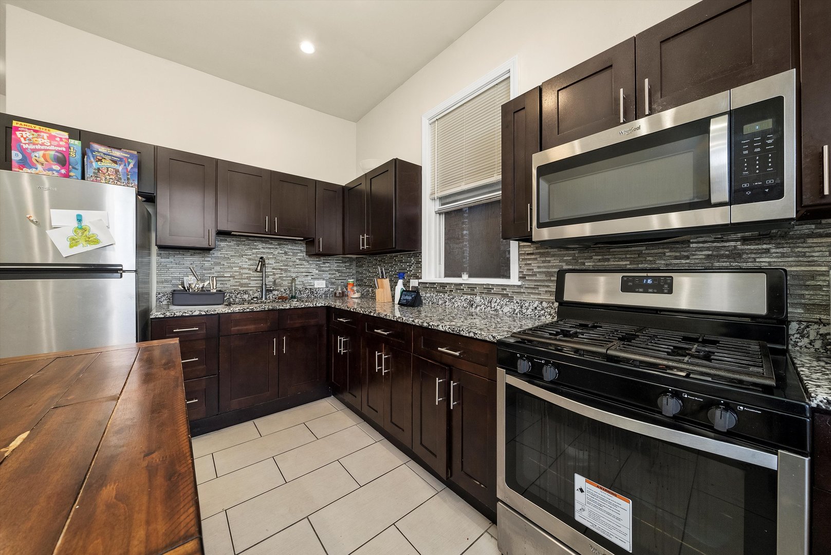 1812 S Hamlin Avenue Property Photo 8