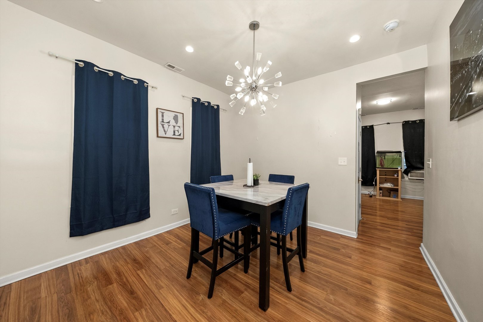 1812 S Hamlin Avenue Property Photo 11