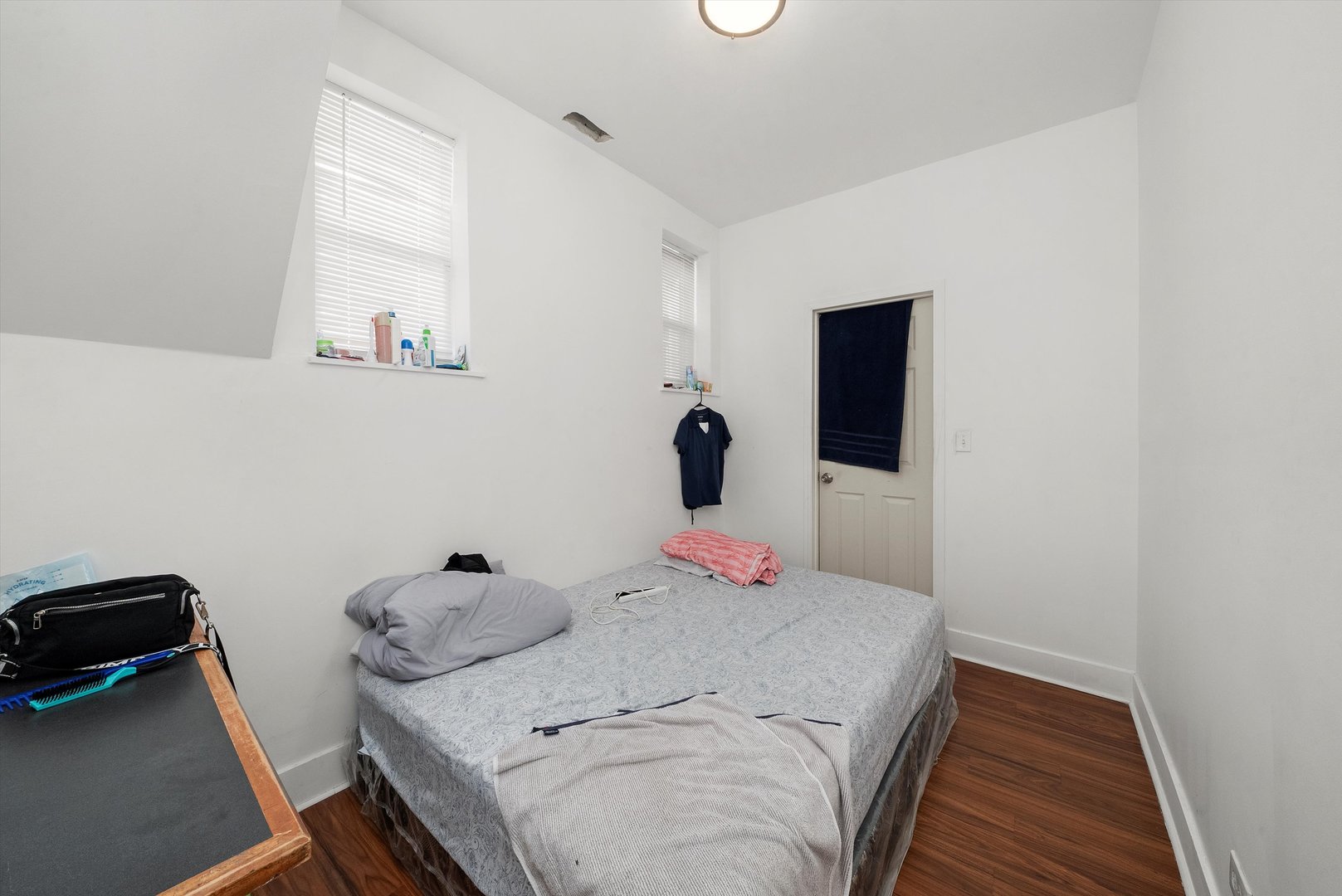 1812 S Hamlin Avenue Property Photo 13
