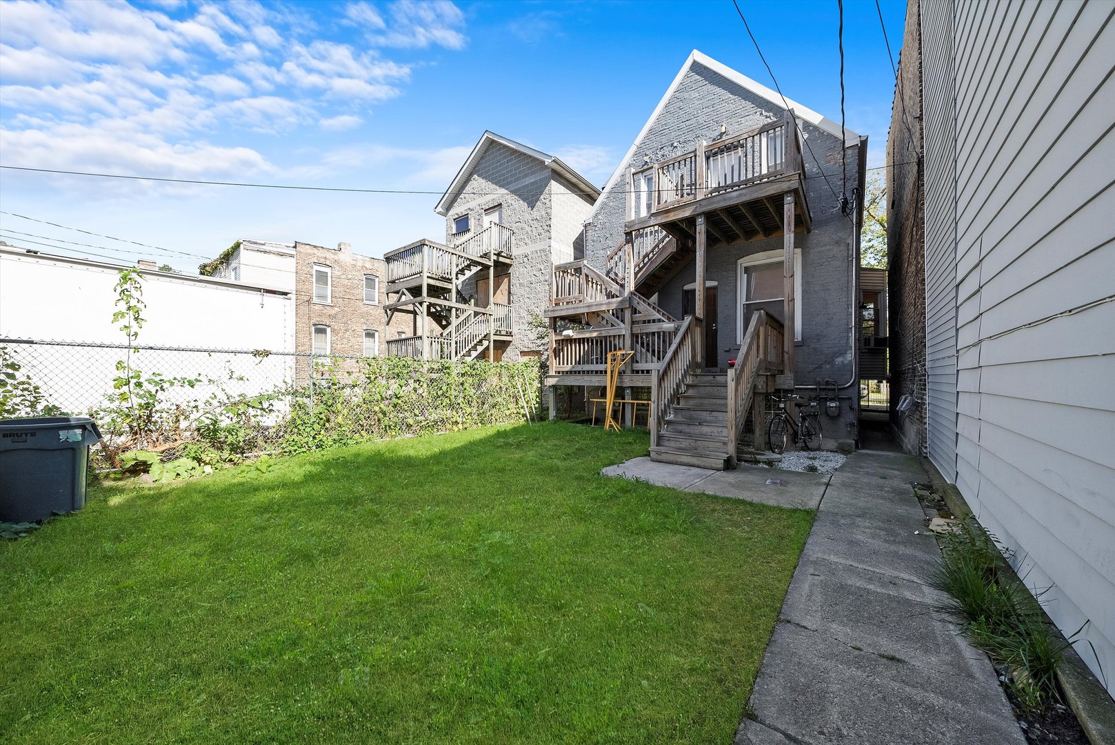 1812 S Hamlin Avenue Property Photo 18