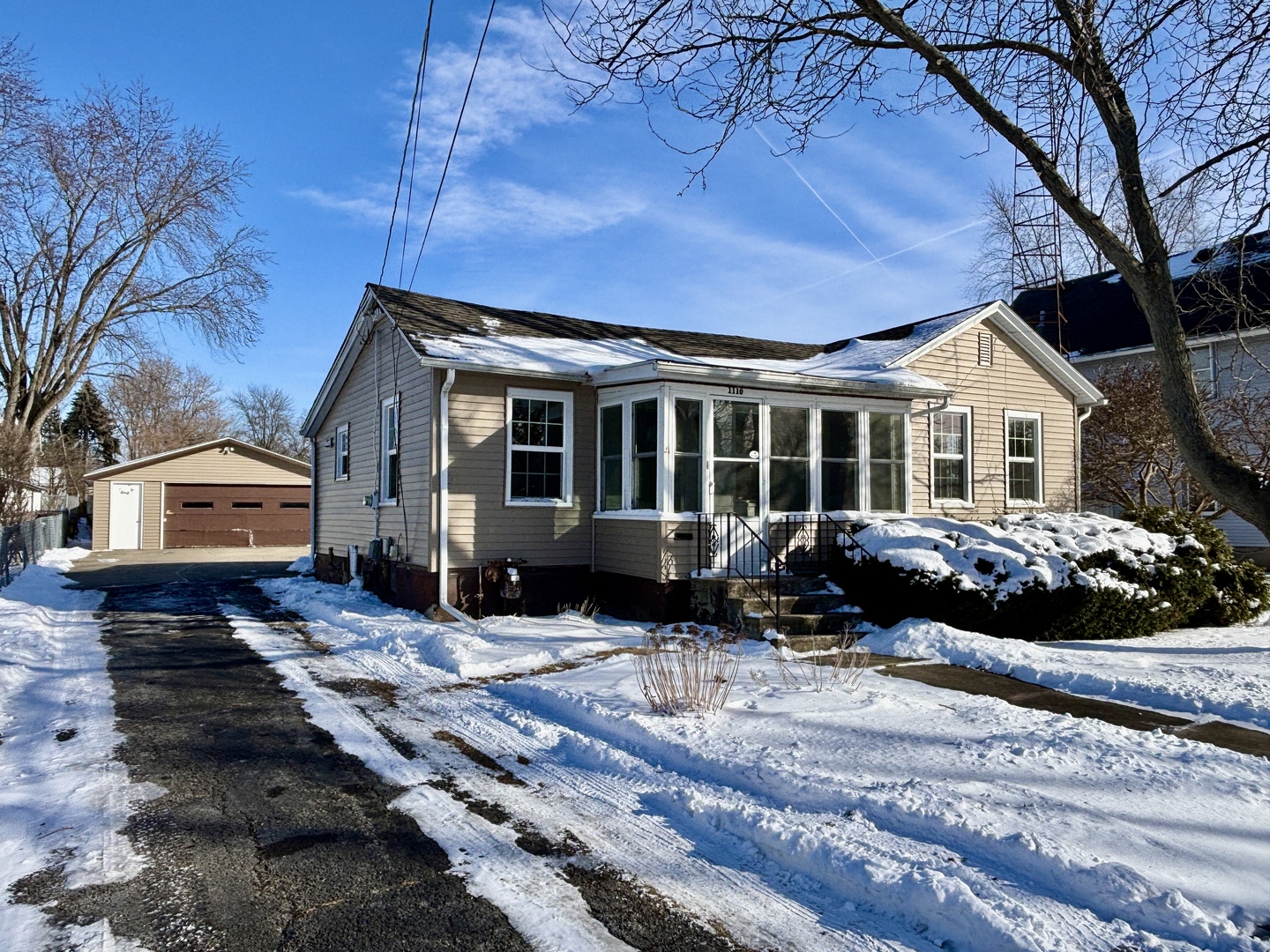 1110 Union Avenue Property Photo