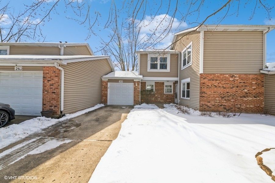 16 Real Estate Listings Main Image