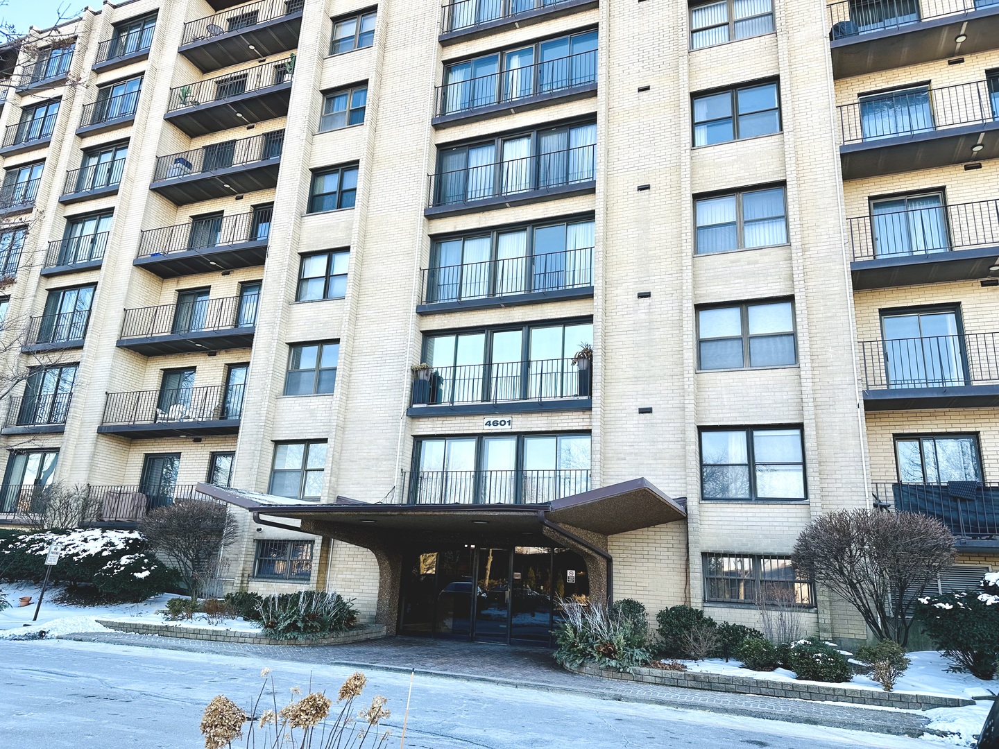 4601 W Touhy Avenue 310 Property Photo