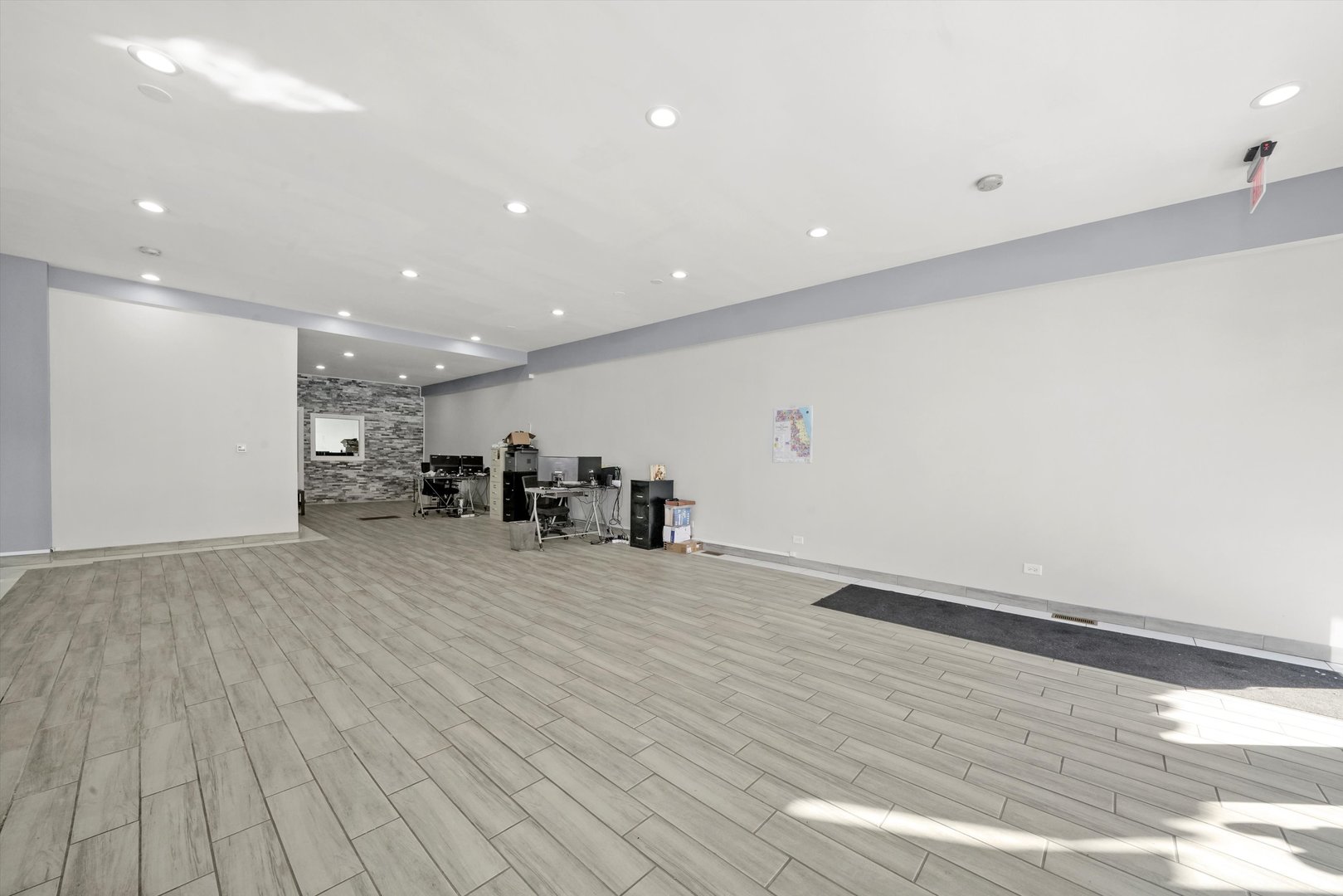 2022 W 95th Street Property Photo 7