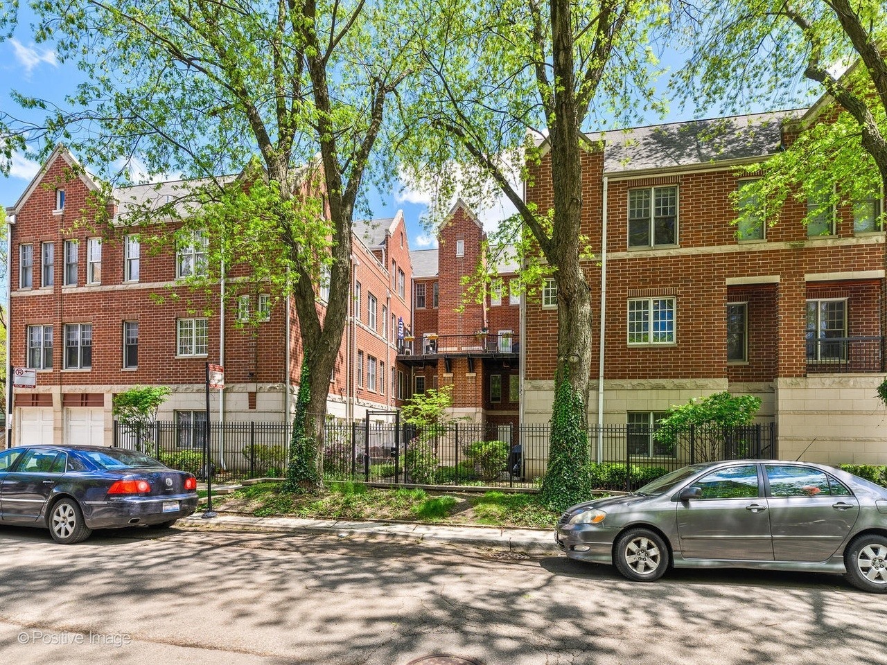 Hermitage Court Condos Real Estate Listings Main Image