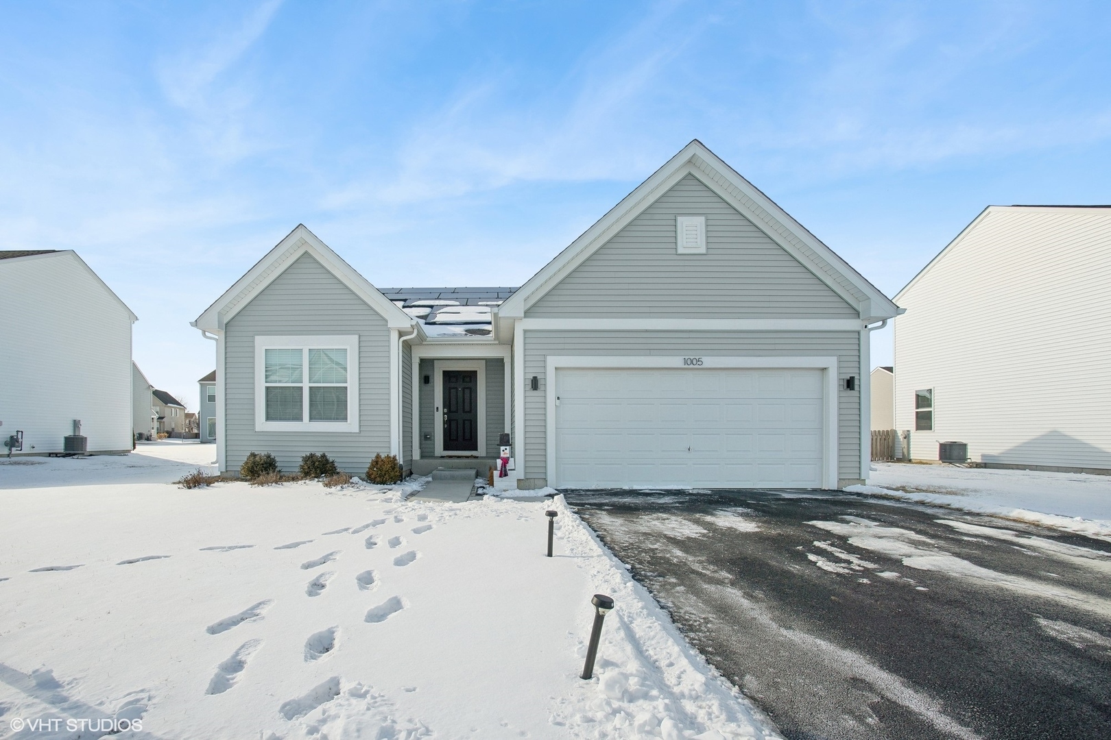 1005 Sharp Dr Property Photo