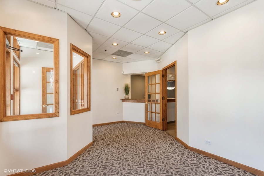 40w320 Ste D Lafox Road Property Photo 3