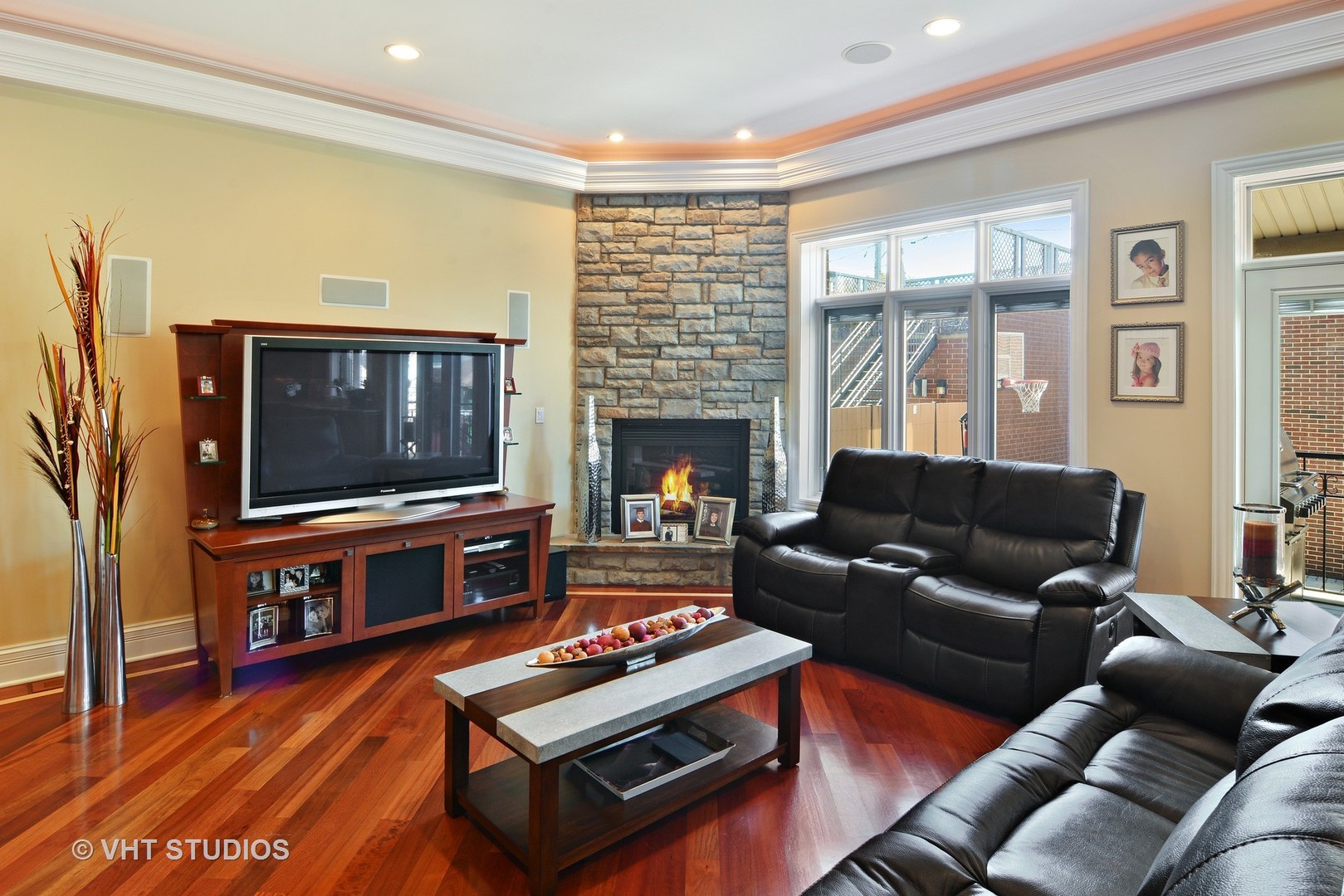 3214 S Canal Street Property Photo 8