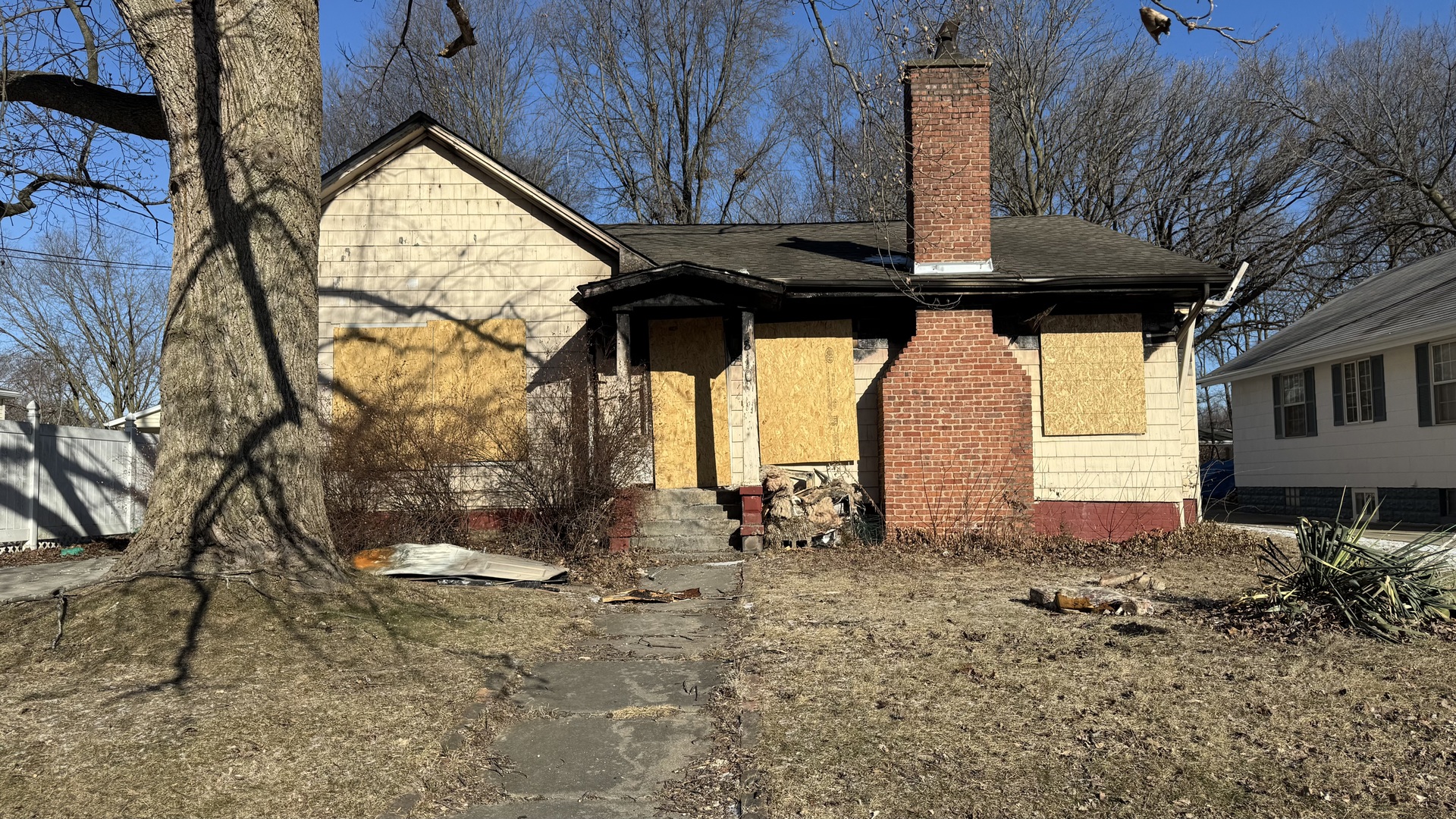 810 E Bissell Street Property Photo