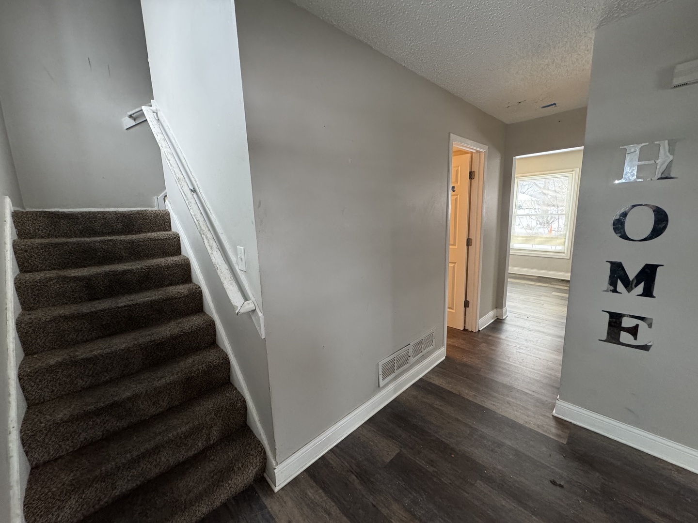 22510 Latonia Lane Property Photo 4