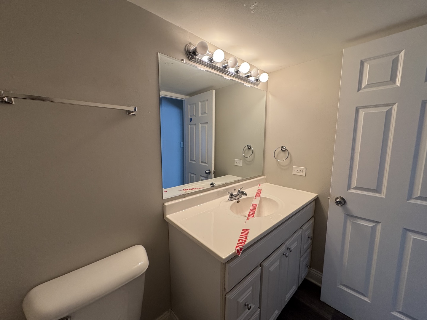 22510 Latonia Lane Property Photo 7