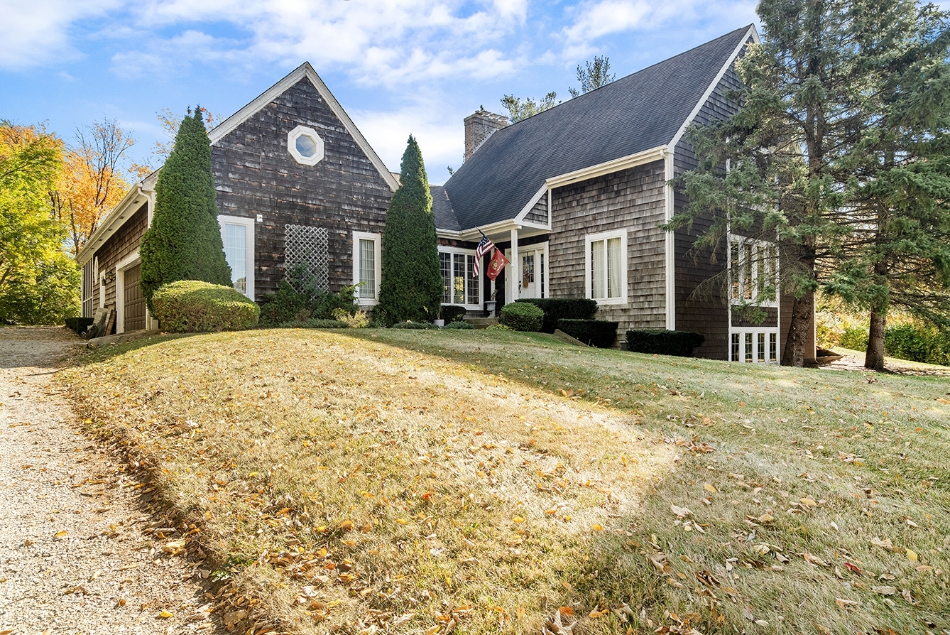 9 Avon Lane Property Photo