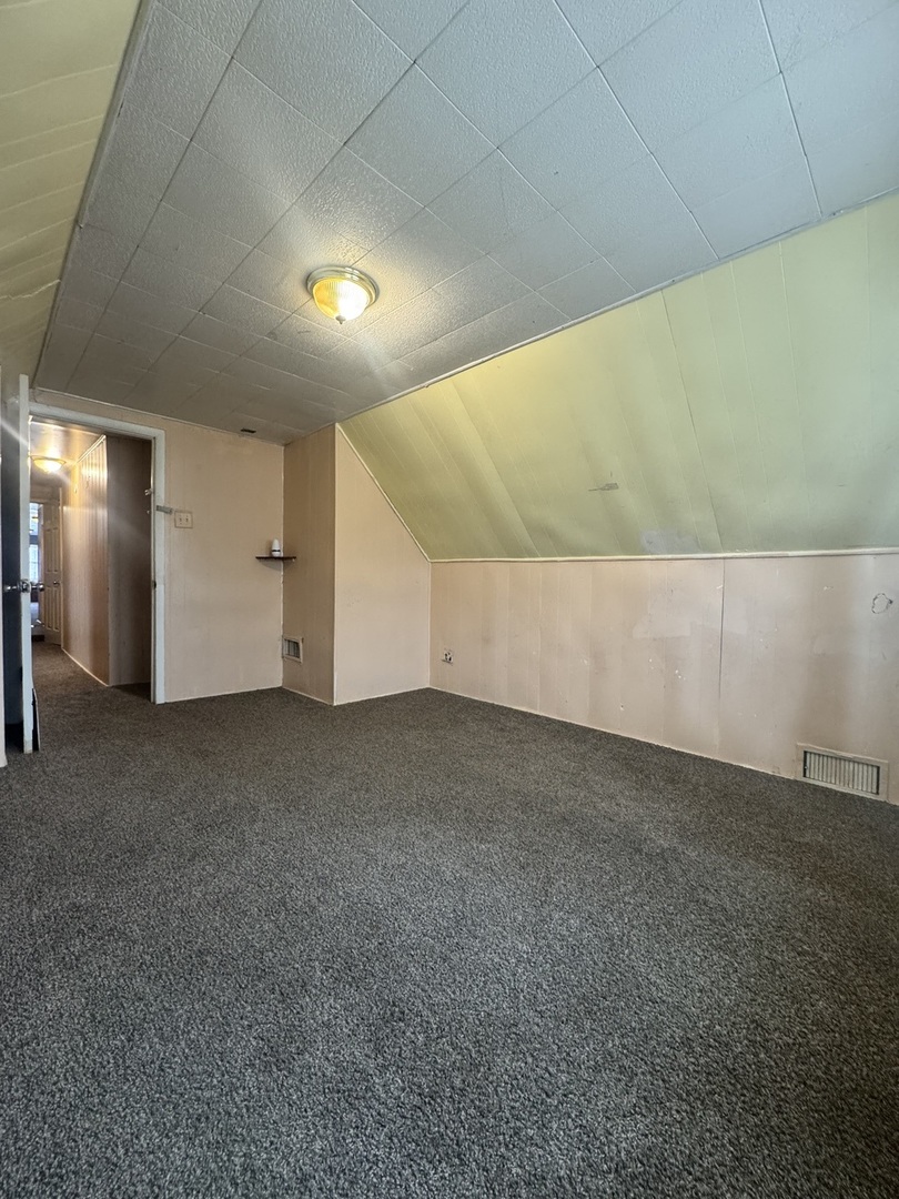 2819 W 71st Street Property Photo 14