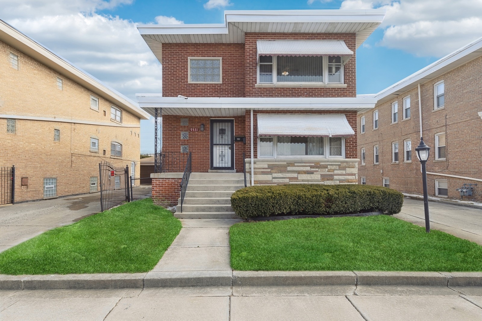 9331 S Pulaski Road Property Photo