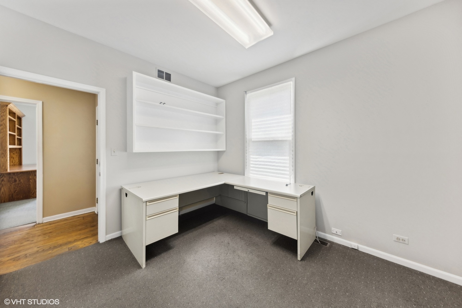 105 E Irving Park Road Property Photo 9