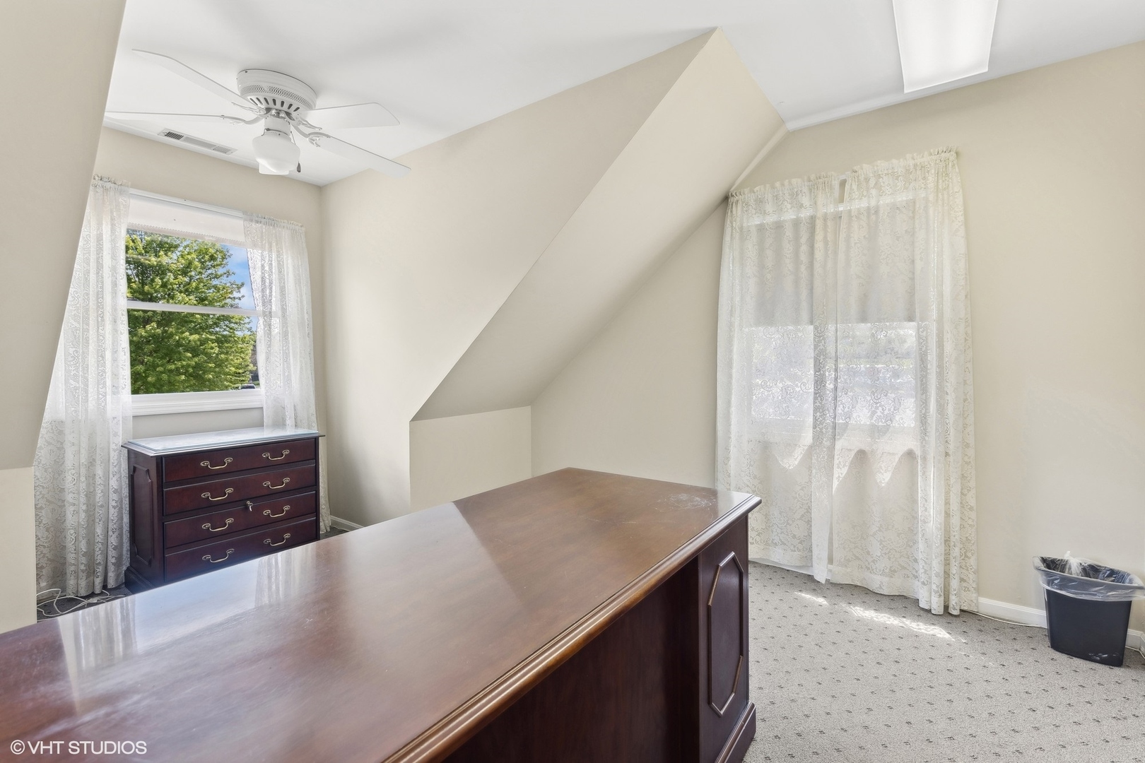 105 E Irving Park Road Property Photo 15