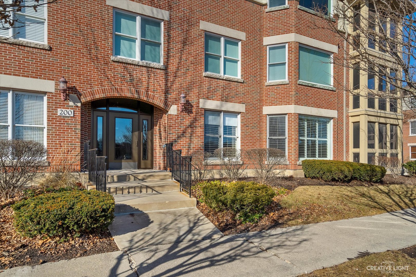 200 N River Lane 101 Property Photo