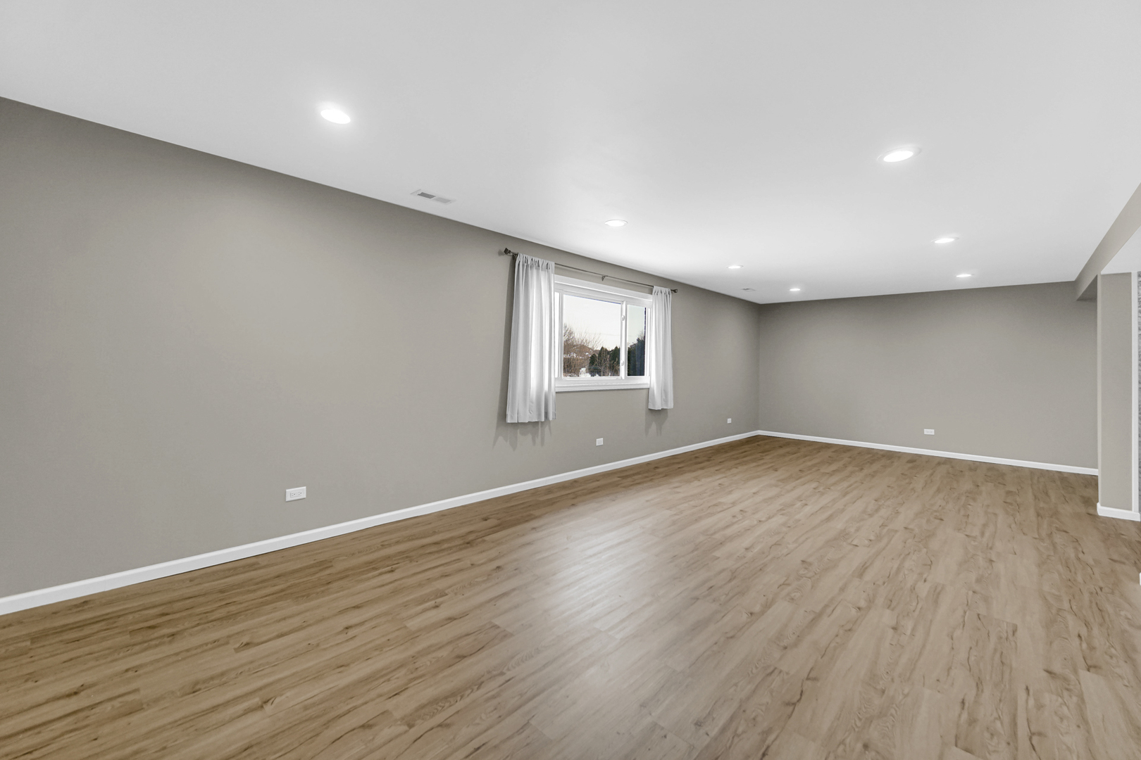 17555 Rosewood Lane Property Photo 13