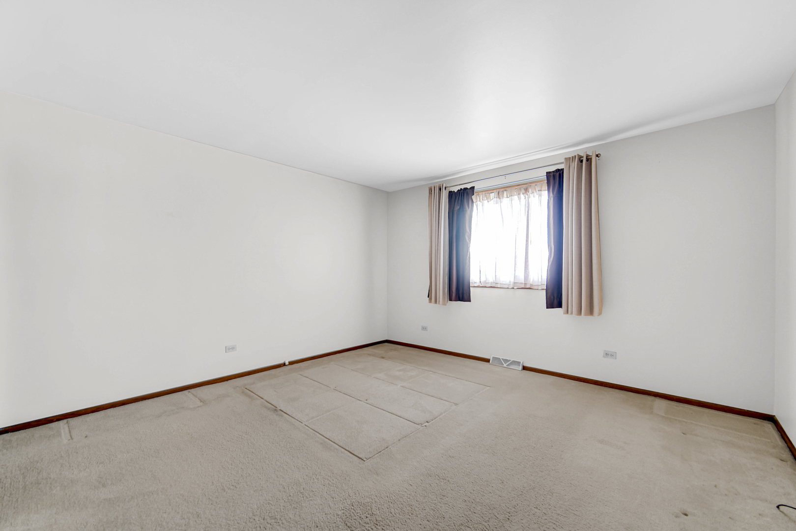 17555 Rosewood Lane Property Photo 18