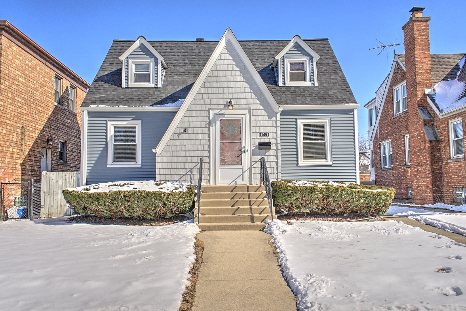 9407 S Saint Louis Avenue Property Photo
