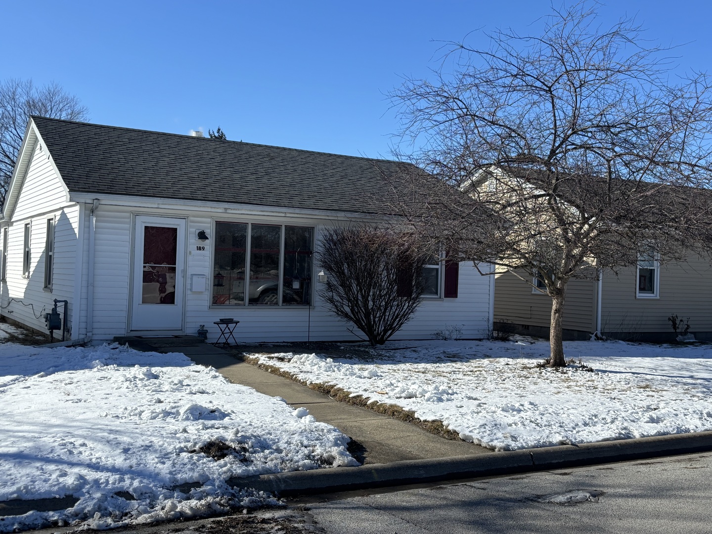 189 S La Salle Avenue Property Photo