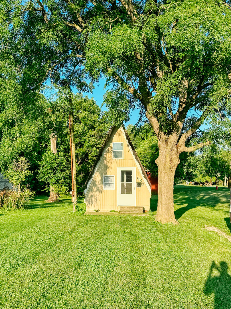 400 N Locust St Property Photo